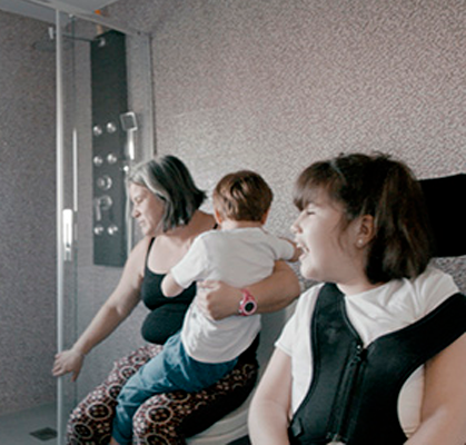 Reforma casa de Elsa y Mario, niños con ELA